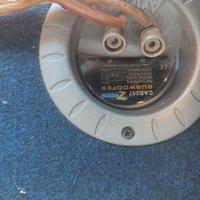 cassa in legno con subwoofer 