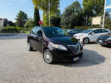 Lancia Ypsilon 0.9 TwinAir 85 CV 5 porte Metano Ec