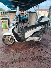Honda SH150 (doppio disco)