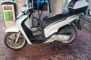 Honda SH150 (doppio disco)