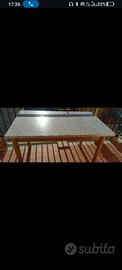 Tavolo con base in marmo