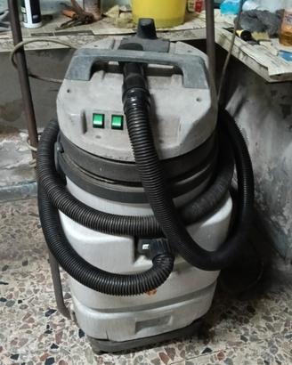 aspirapolvere professionale 