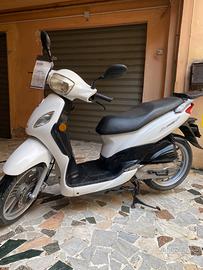 Peugeot tweet Sym d.f.d. Visvomero