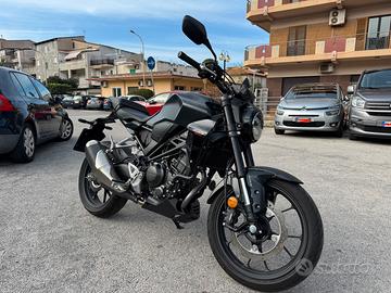 Honda CB300R 2024 in Garanzia. Come nuova: 760km