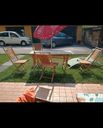 tavolo e sedie in bambù per giardino 