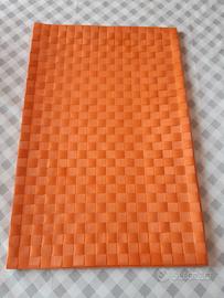 Tovagliette americane arancioni stoffa e plastica.