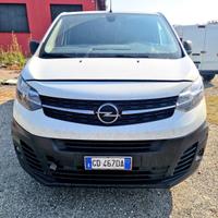 467 Vivaro opel del 2021 motore rotto in saldo