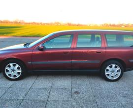 Volvo V70/XC70 V70 2.4i 20V cat Bi-Fuel Metano