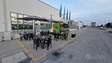 Food Truck per piadine, hamburger, hot dot, panini
