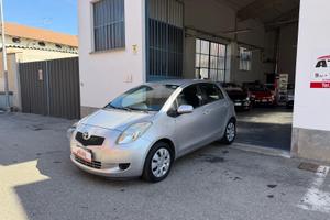 Toyota Yaris 1.0 5 porte