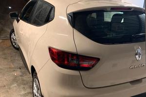 RENAULT CLIO 4ª SERIE-2015