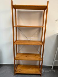Scaffale in legno