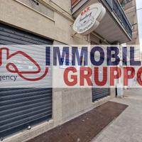 LOCALE posizione fronte strada