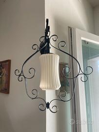 Lampada in ferro battuto