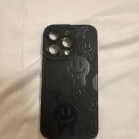 Cover nera con Faccine Sorridenti Sciolte