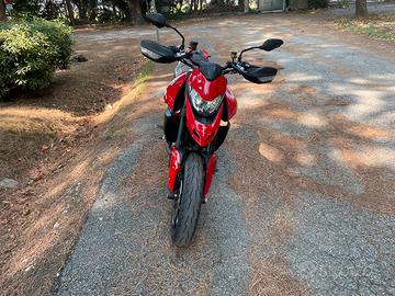 Ducati Hypermotard 950