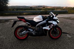 Aprilia RS 457 + accessori 