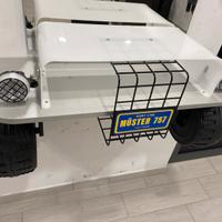 Postazione jeep bambino