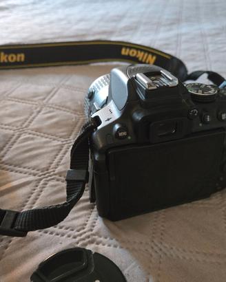 Nikon D5300 + 18-55mm VR ottime cond.