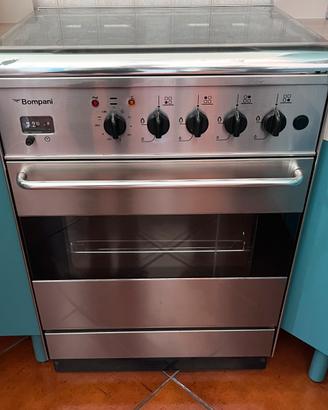 Cucina 4 fuochi gas e forno Bompani