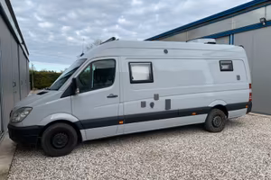 Furgone camperizzato mercedes