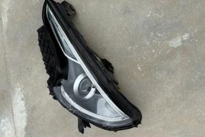 faro anteriore sinistro alfa romeo stelvio