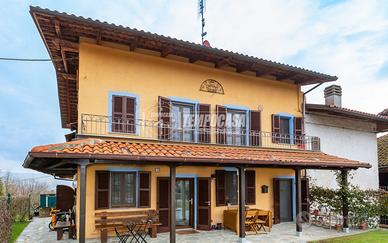 Porzione di casa d'epoca completamente ristruttura