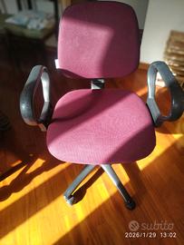 poltrona   sedia ufficio girevole con braccioli