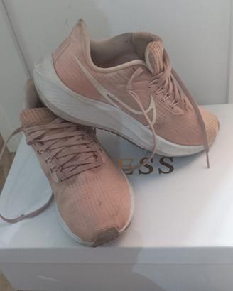 scarpe da ginnastica