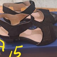 Sandali Caprice, n.37.5, neri. 