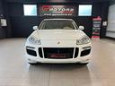 porsche-cayenne-gts-4-8-405cv-bianca-beige-