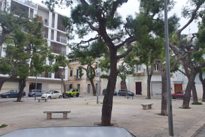 Locale ristrutturato e moderno