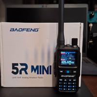 Ricetrasmittente Bibanda Baofeng UV-5R Mini.