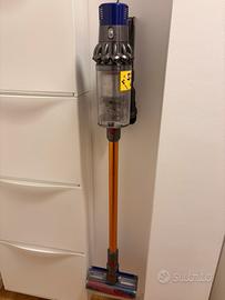 Aspirapolvere Dyson V10