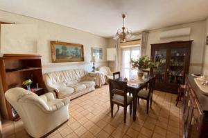 Appartamento 102 mq con box auto - zona nuova