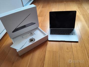 MacBook Pro 2020 "13" - Danneggiato