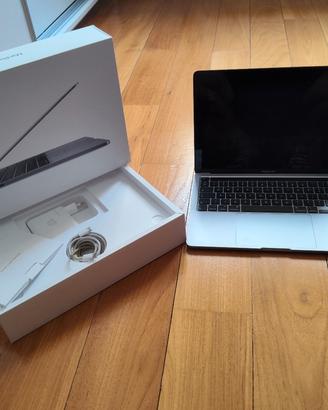 MacBook Pro 2020 "13" - Danneggiato