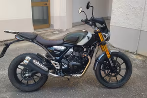 Moto Triumph Scrambler 400 x anno 2024