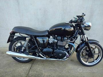 TRIUMPH Bonneville T100 Export solo Esportazione