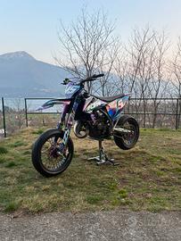 ktm 125