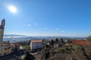 Trilocale vista golfo, Cattinara