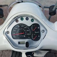 Vespa 300 GTS