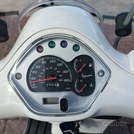 Vespa 300 GTS