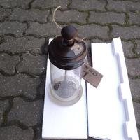 Particolare contenitore in vetro per gelato