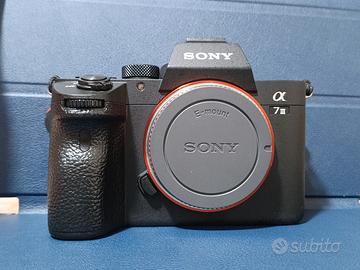 Sony Alpha A7III A73 mirrorless 