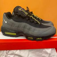 Nike Air Max 95 nere e grigie Nuove 44,5