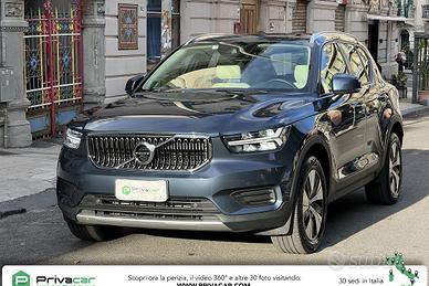 VOLVO XC40 T3 Momentum Core