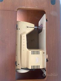 Macchina da cucire singer