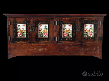 Cassapanca antica con inserti in maiolica