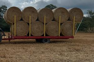 Rimorchio agricolo ribaltabile da 6,50m